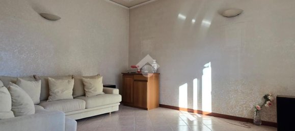 6 rooms House in Castel d'Azzano, Italy No. 59710 6