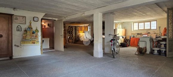 6 rooms House in Castel d'Azzano, Italy No. 59710 39