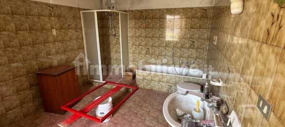 Casa de 3 dormitorios en Bussolengo, Italy No. 60152 15