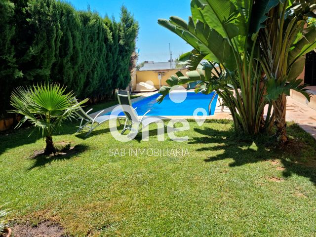 4 bedrooms House in San Antonio de Benageber, Spain No. 135963