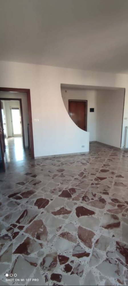 Квартира с 2 спальнями в Палермо, Италия № 310322