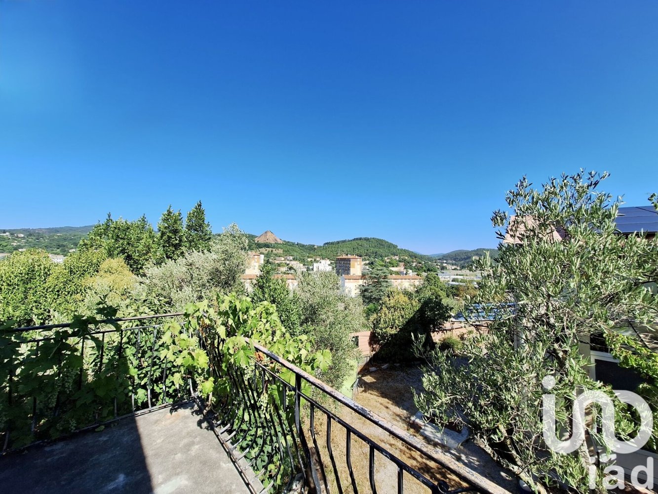 5 bedrooms House in Ales, France No. 296895