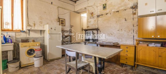4 rooms Apartment in Corridonia, Italy No. 275059 14