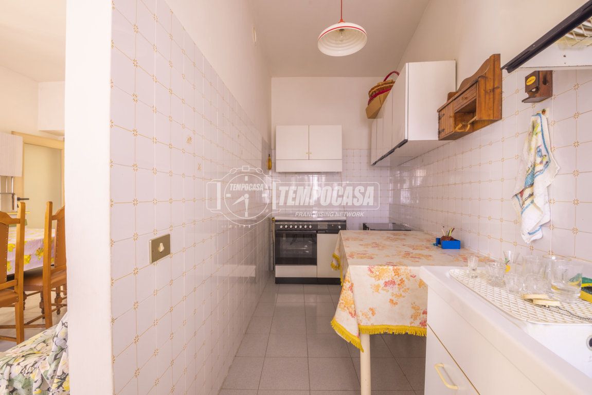 4 rooms Apartment in Corridonia, Italy No. 275059