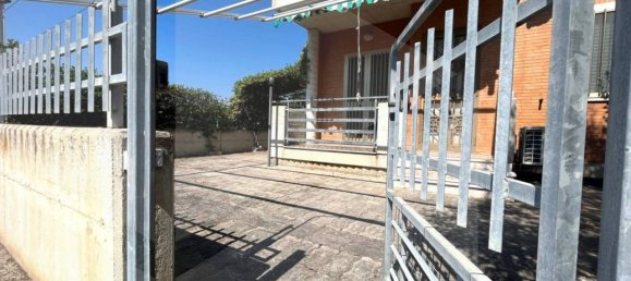 3 rooms Building in Campomarino, Italy No. 22626 3