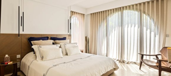 3 bedrooms Commercial property in Biot, France No. 672 9