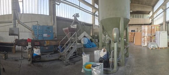 Almacén en Settimo Torinese, Italy 390 m² No. 290400 9