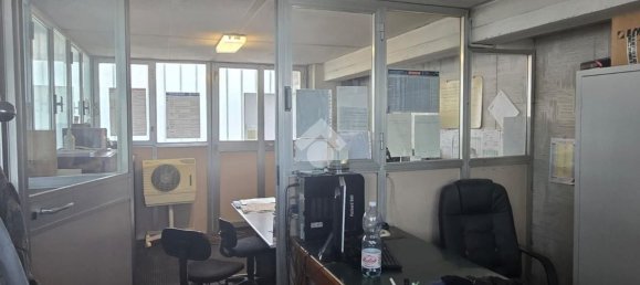 Almacén en Settimo Torinese, Italy 390 m² No. 290400 12