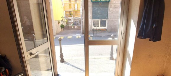 28m² Commercial property in Sanremo, Italy No. 99731 4