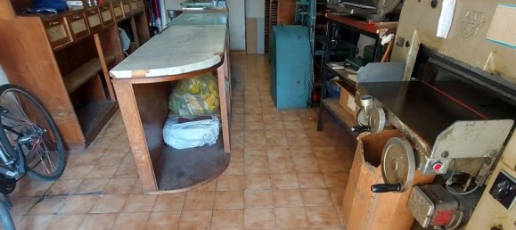 28m² Commercial property in Sanremo, Italy No. 99731 3