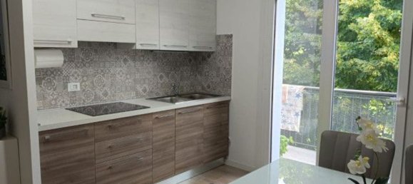 Квартира с 2 комнатами в Каорле, Италия № 264875 6