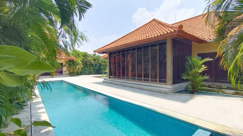3 bedrooms Villa in Seminyak, Indonesia No. 4578