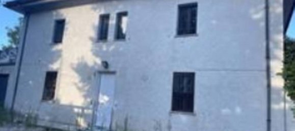 5 rooms Commercial property in Urbino, Italy No. 285757 2