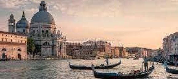 4 rooms Commercial property in Venice, Italy No. 61834 28