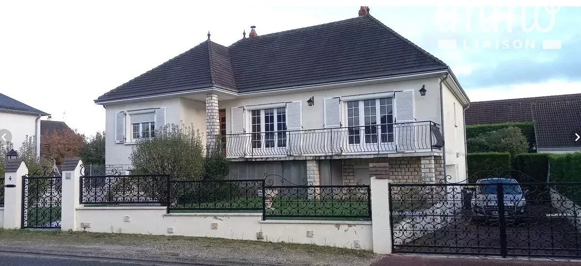 Casa de 5 dormitorios en Saint-Sulpice-de-Pommeray, France No. 69478