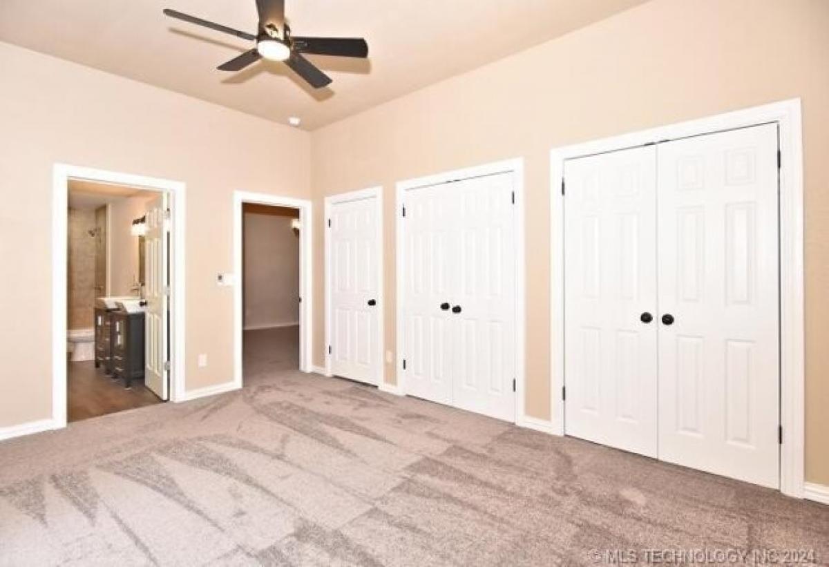 4 bedrooms House in Bristow, USA No. 393844