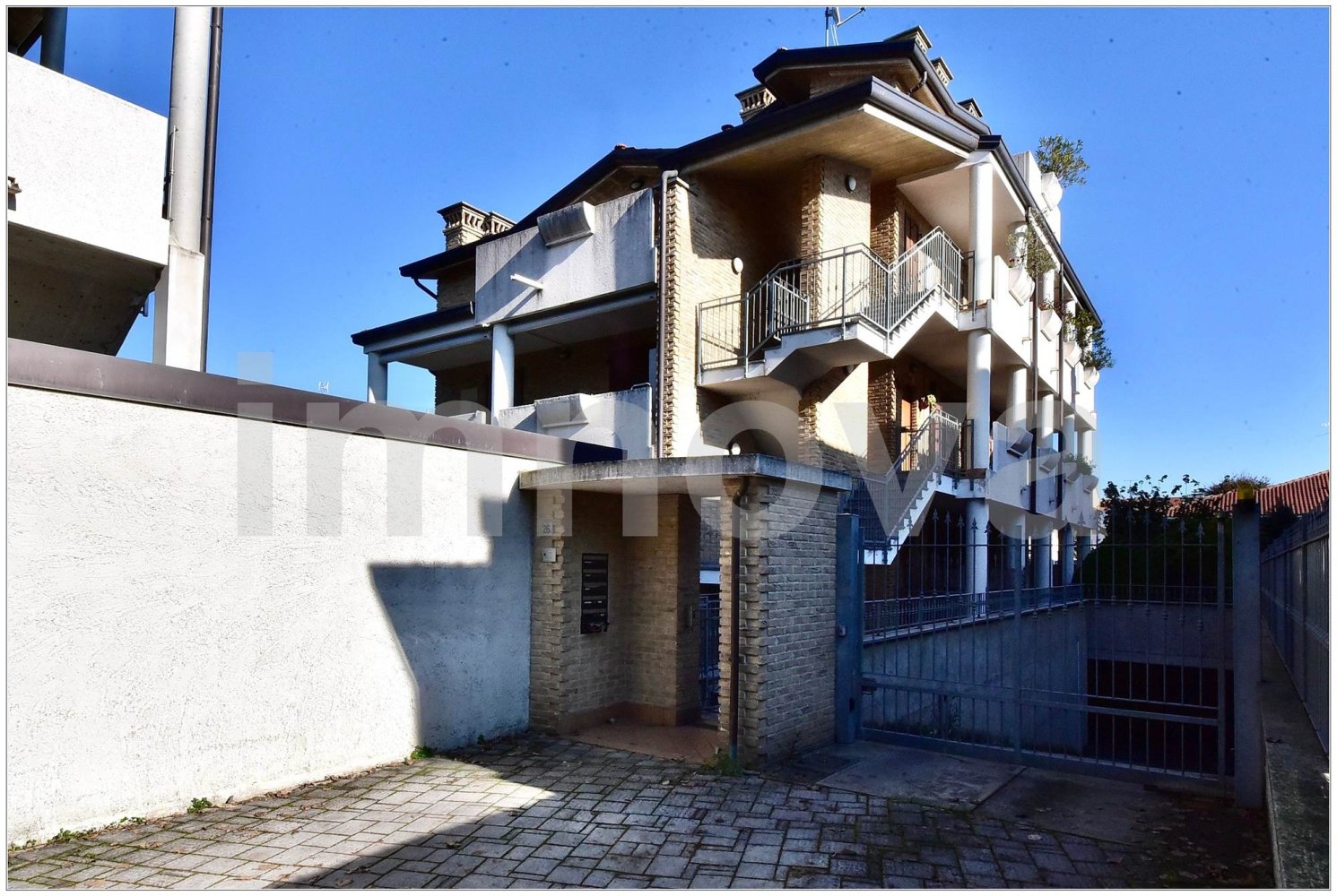 2-salle Duplex à Seveso, Italy No. 64820