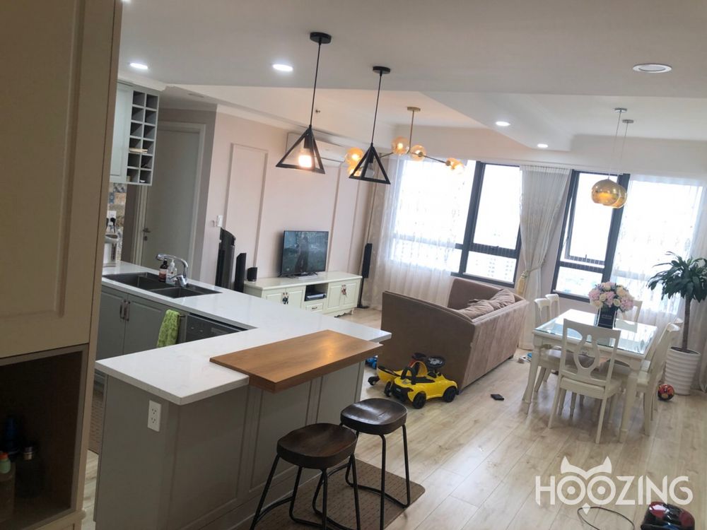 Apartamento de 3 dormitorios en Thu Duc, Vietnam No. 17215