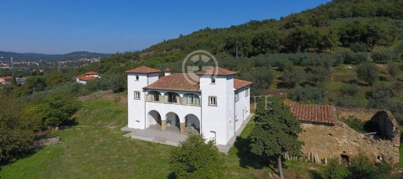 Casa de 6 dormitorios en Arezzo, Italy No. 235027 3