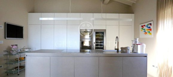 Casa de 6 dormitorios en Arezzo, Italy No. 235027 8