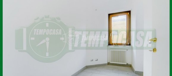 1 bedroom Apartment in Gavirate, Italy No. 71802 4