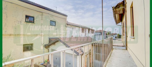 1 bedroom Apartment in Gavirate, Italy No. 71802 23