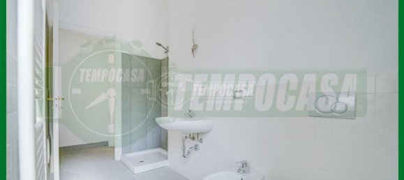 1 bedroom Apartment in Gavirate, Italy No. 71802 11