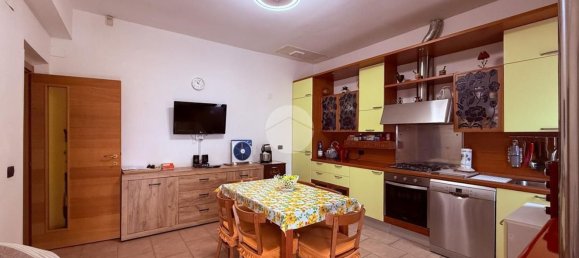 4 bedrooms Apartment in Avezzano, Italy No. 331383 14