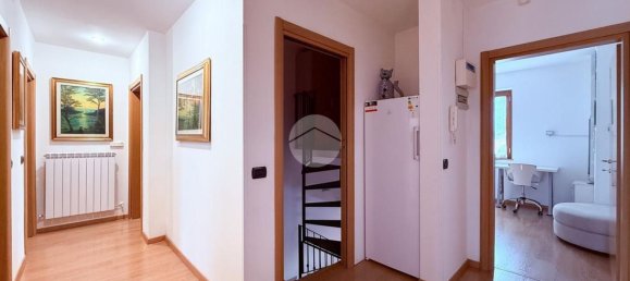 4 bedrooms Apartment in Avezzano, Italy No. 331383 3