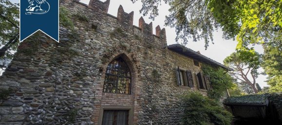 4 bedrooms Castles in Gorle, Italy No. 69462 9