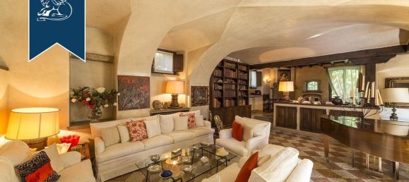 4 bedrooms Castles in Gorle, Italy No. 69462 37