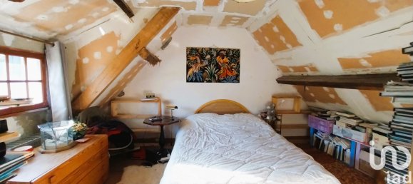 Casa de 5 dormitorios en Chassant, France No. 50337 12