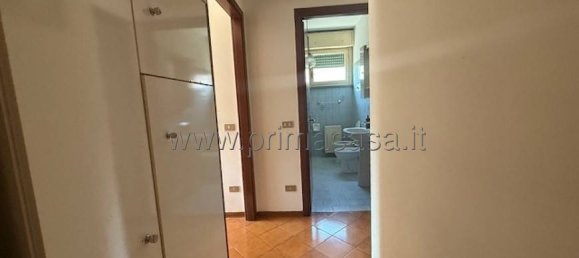 2 bedrooms Apartment in Novellara, Italy No. 374751 3