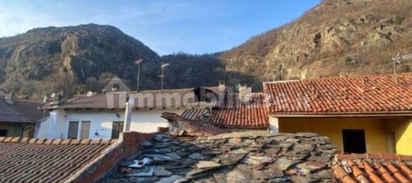 Casa de 6 dormitorios en Caprie, Italy No. 161104 4