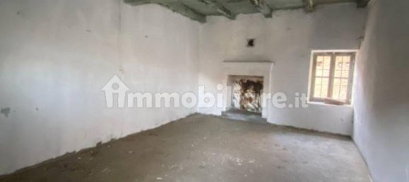 Casa de 6 dormitorios en Caprie, Italy No. 161104 16