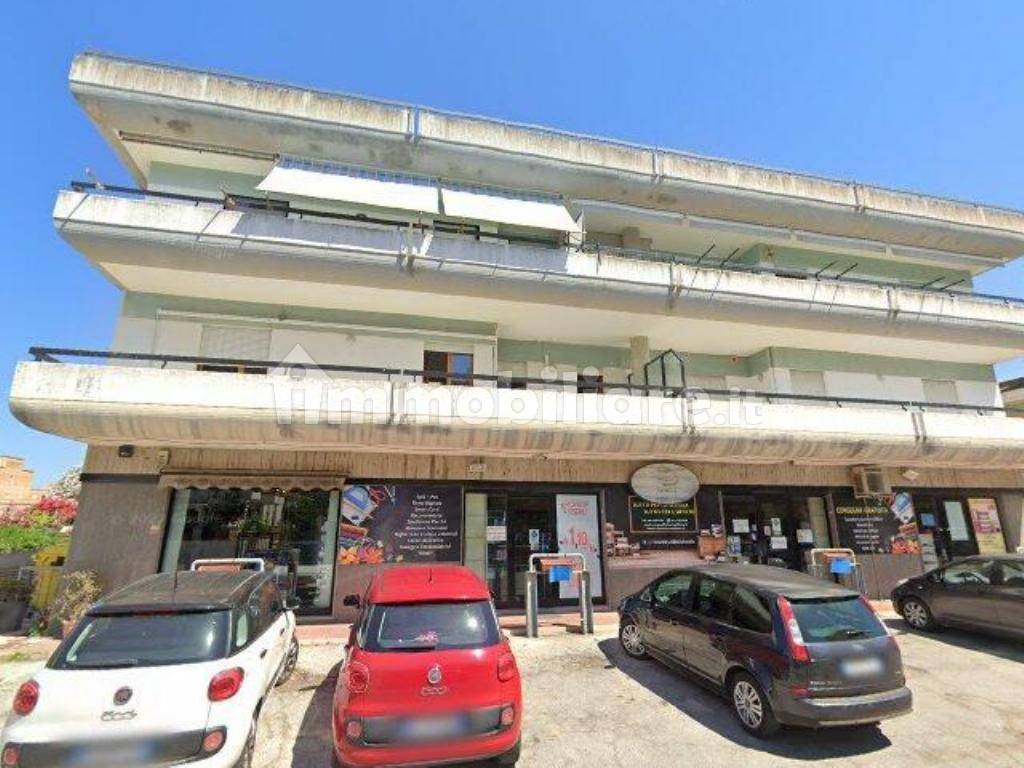 474m² Warehouse in Anzio, Italy No. 180218