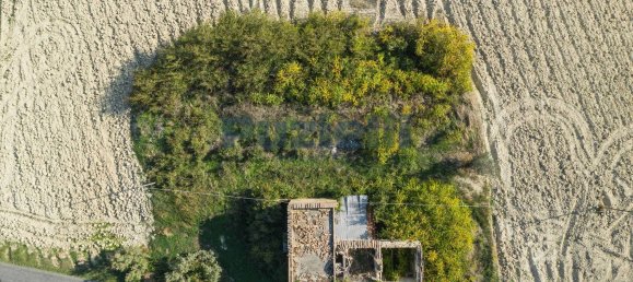 6 rooms House in Lapedona, Italy No. 74975 15