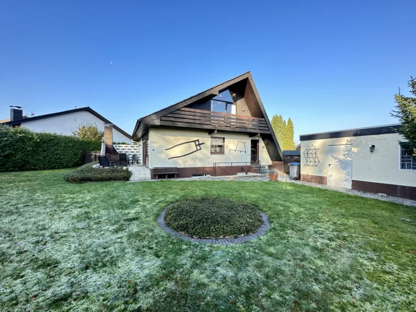 3 bedrooms House in Lippe, Germany No. 182512