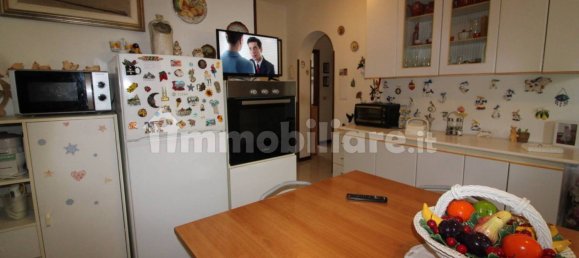 Квартира с 2 спальнями в Удине, Италия № 211417 14