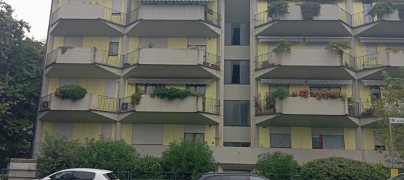 3 bedrooms Apartment in Bergamo, Italy No. 316108 3