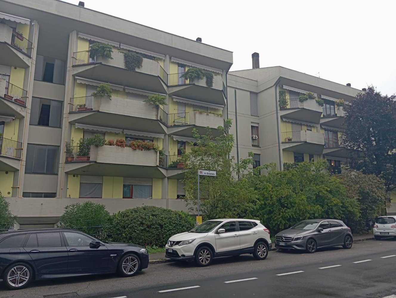 3 bedrooms Apartment in Bergamo, Italy No. 316108