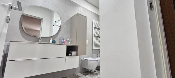 5 rooms Apartment in Altamura, Italy No. 34902 25