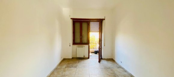 4 rooms Apartment in Rome, Italy No. 113220 8