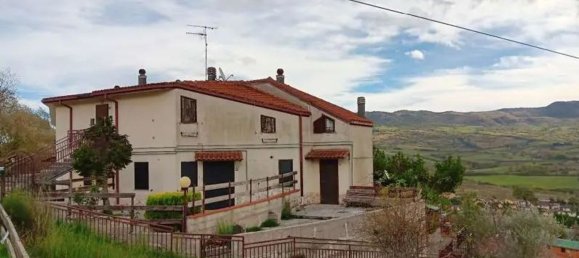 Дом с 4 спальнями в Кастель ди Сангро, Италия № 333968 30