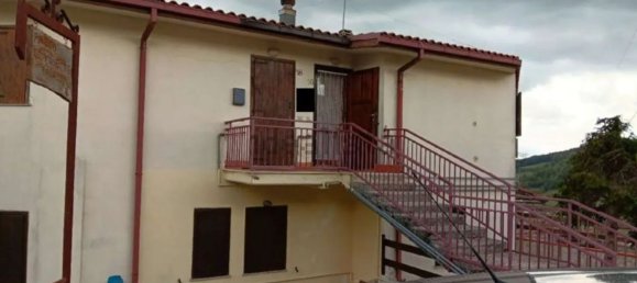 Дом с 4 спальнями в Кастель ди Сангро, Италия № 333968 2