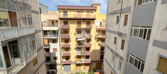Apartamento T6 em Palermo, Italy N.º 336271 23