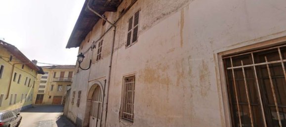 5 rooms Apartment in Volpiano, Italy No. 271689 3