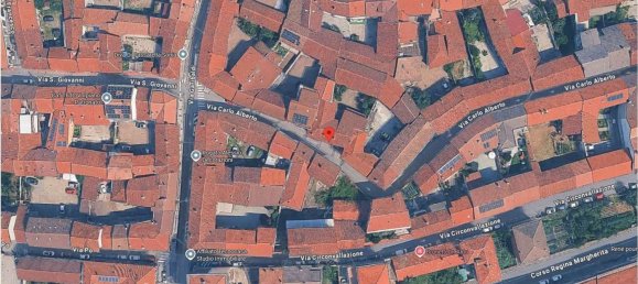 5 rooms Apartment in Volpiano, Italy No. 271689 4