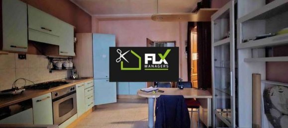 3 bedrooms Apartment in Turin, Italy No. 380791 2