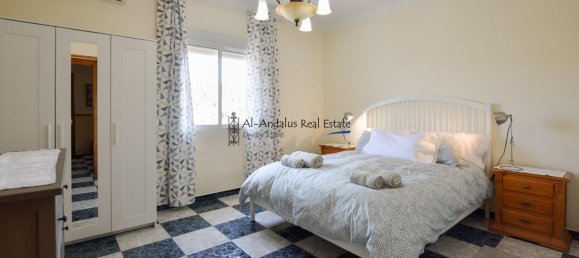 8 bedrooms House in Vinuela, Spain No. 58456 10